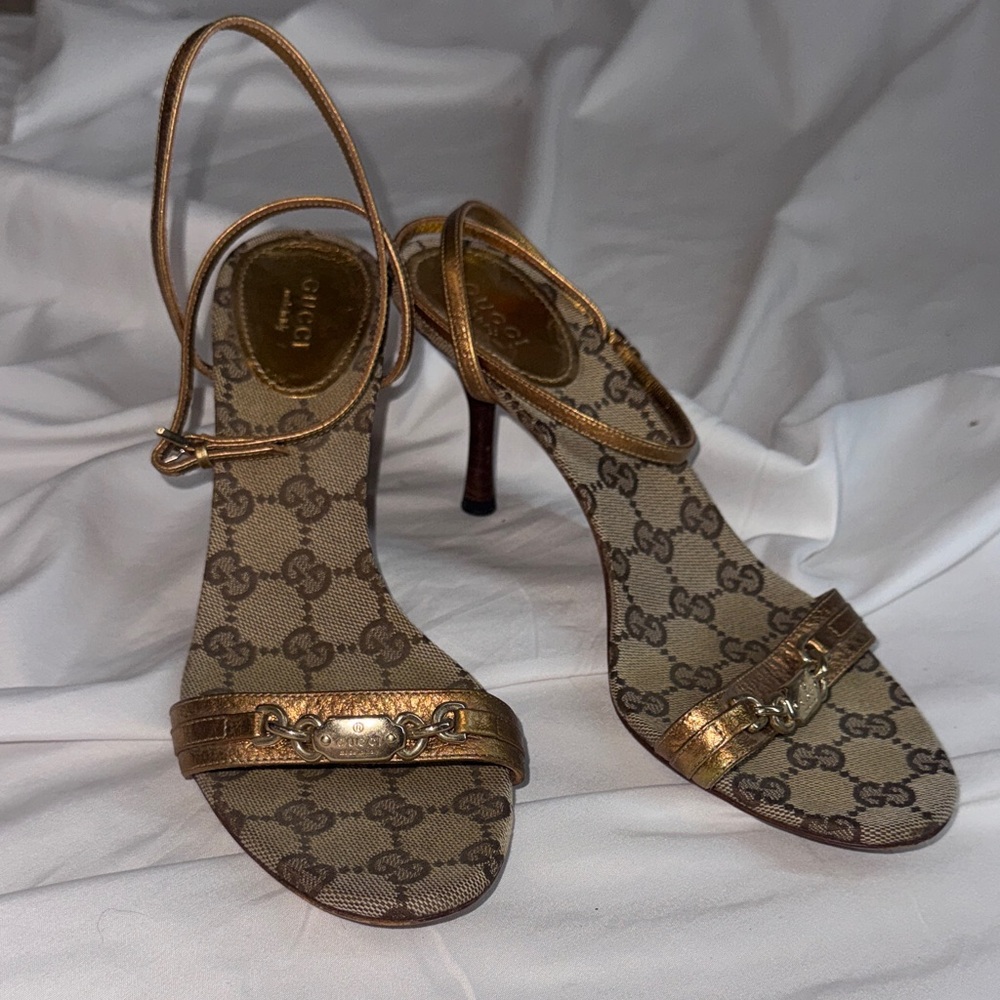 Gucci Gold and Brown Women's Kitten  Heels